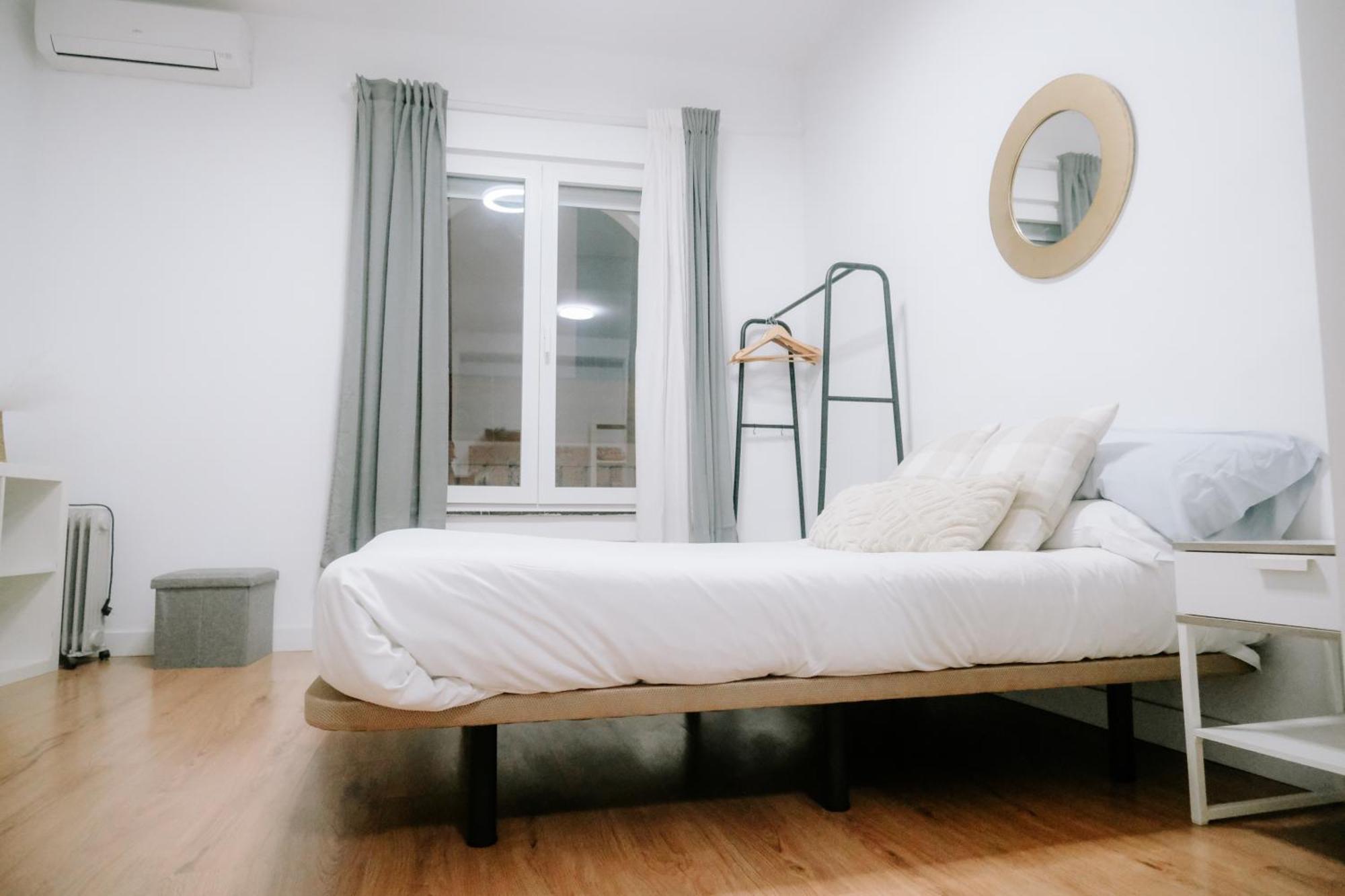 Apartamentos San Roque Seville Luaran gambar